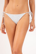 Carregar imagem no visualizador da galeria, Gallery: Rio De Sol Bas Bottom Linea-White Ibiza-Comfy
