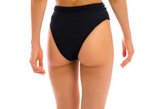 Carregar imagem no visualizador da galeria, Image 07: Rio De Sol Bas Bottom St-Tpz-Black Hotpant-High

