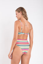 Carregar imagem no visualizador da galeria, Model Back: Rio De Sol Ensemble Set Supercolor Bandeau-Joy Highwaist-Spin
