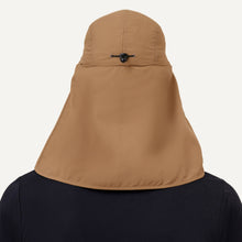 Carregar imagem no visualizador da galeria, Model Back: Uv Line Chapeau Legionnaire Cap Leg Atacama 2021 Masc Kaki Upf50+
