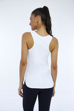 Carregar imagem no visualizador da galeria, Model Back: Alto Giro Fitness Haut Regata Skin Fit Inspiracional Branco Optico
