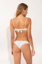 Carregar imagem no visualizador da galeria, Model Back: Rio De Sol Bas Bottom Linea-White Nice
