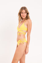 Carregar imagem no visualizador da galeria, Image 04: Rio De Sol Haut Top Amarelo Kate
