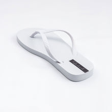 Carregar imagem no visualizador da galeria, Image 04: Rio De Sol Tongs White Slim
