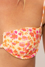 Carregar imagem no visualizador da galeria, Image 06: Rio De Sol Haut Top Ditsy-Butter Juliette
