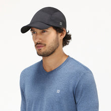 Carregar imagem no visualizador da galeria, Model Front: Uv Line Casquette Cap Athletic Dry Preto Upf50+
