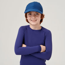 Carregar imagem no visualizador da galeria, Model Front: Uv Line Casquette Cap Teens Colors Inf Navyblue Upf50+
