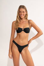 Carregar imagem no visualizador da galeria, Model Front: Rio De Sol Bas Bottom Malibu-Black Nara

