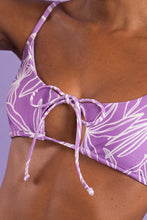Carregar imagem no visualizador da galeria, Image 12: Rio De Sol Haut Top Trail-Purple Tank-Tie
