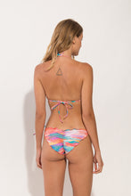 Carregar imagem no visualizador da galeria, Model Back: Rio De Sol Bas Bottom River Frufru-Comfy
