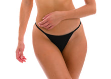 Carregar imagem no visualizador da galeria, Gallery: Rio De Sol Bas Bottom Preto Cheeky-Fixa
