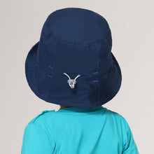 Carregar imagem no visualizador da galeria, Model Back: Uv Line Bob Hat Napoli Basic Kids Nac Inf Navy Blue Upf50+
