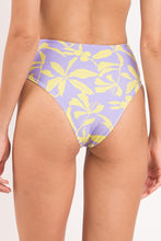 Carregar imagem no visualizador da galeria, Image 07: Rio De Sol Bas Bottom Glow Hotpants
