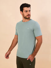 Carregar imagem no visualizador da galeria, Image 02: Uv Line T-Shirt Pour Homme T-Shirt New Fit Masc Verde Agua Upf50+
