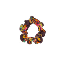 Carregar imagem no visualizador da galeria, Product Front: Rio De Sol Chouchou Fiore Scrunchie
