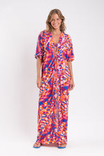 Carregar imagem no visualizador da galeria, Model Front: Rio De Sol Vêtement De Plage Funny Long Dress
