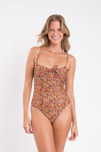 Carregar imagem no visualizador da galeria, Model Front: Rio De Sol Une Pièce Bouquet Julia
