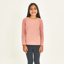 Carregar imagem no visualizador da galeria, Model Front: Uv Line T-Shirt Longsleeve Uprpo Inf Rose Upf50+
