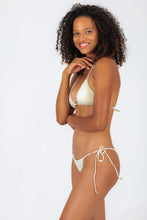 Carregar imagem no visualizador da galeria, Image 04: Rio De Sol Haut Top Off-White Tri-Inv

