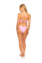 Carregar imagem no visualizador da galeria, Model Back: Luli Fama Ensemble Peek A Boo Cosita Buena Lavanda
