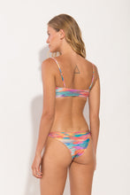 Carregar imagem no visualizador da galeria, Model Back: Rio De Sol Haut Top River Bandeau-Reto
