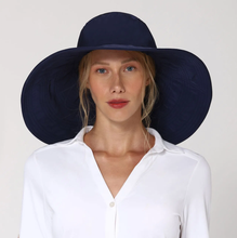 Carregar imagem no visualizador da galeria, Model Front: Uv Line Chapeau Souple/Capeline Beverly Hills Marinho Upf50+
