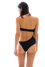Carregar imagem no visualizador da galeria, Model Back: Rio De Sol Une Pièce Body Kiwanda Preto Rio

