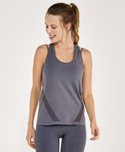 Carregar imagem no visualizador da galeria, Model Front: Alto Giro Fitness Haut Regata Sem Costura Grafite
