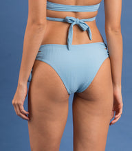 Carregar imagem no visualizador da galeria, Image 11: Rio De Sol Bas Bottom Dots-Sky Madrid
