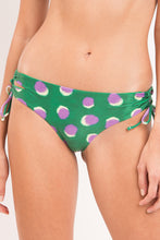 Carregar imagem no visualizador da galeria, Gallery: Rio De Sol Bas Bottom Happiness Madrid
