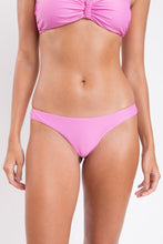 Carregar imagem no visualizador da galeria, Image 07: Rio De Sol Ensemble Set Milkshake Bandeau-Crispy Nice
