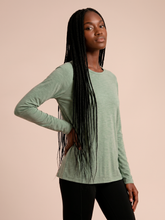 Carregar imagem no visualizador da galeria, Gallery: Uv Line T-Shirt Longsleeve Fem New Fit Mix Grey Upf50+
