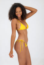 Carregar imagem no visualizador da galeria, Image 04: Rio De Sol Ensemble Set Sunflower Tri-Inv Lacinho
