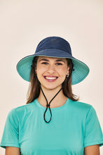 Carregar imagem no visualizador da galeria, Model Front: Uv Line Chapeau Souple/Capeline Chapeu New Cassis Upf50+
