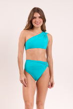 Carregar imagem no visualizador da galeria, Model Front: Rio De Sol Bas Bottom Amb-Nannai Zadar
