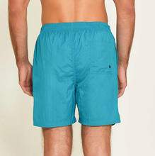 Carregar imagem no visualizador da galeria, Model Back: Uv Line Bermuda / Short Pour Homme Short Lucca Petroleo Upf50+
