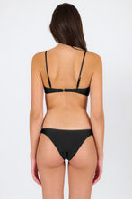 Carregar imagem no visualizador da galeria, Model Back: Rio De Sol Haut Top Shimmer-Black Bandeau-No
