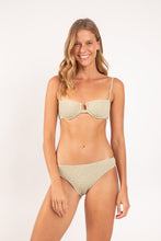 Carregar imagem no visualizador da galeria, Model Front: Rio De Sol Bas Bottom Brisa-Pistache Essential-Comfy
