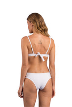 Carregar imagem no visualizador da galeria, Model Back: Rio De Sol Haut Top Bora-White Bra-Trio
