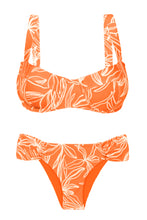 Carregar imagem no visualizador da galeria, Product Front: Rio De Sol Ensemble Set Trail-Orange Amelia Baobi
