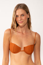 Carregar imagem no visualizador da galeria, Gallery: Rio De Sol Haut Top Ferrugo Juliette
