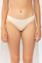 Carregar imagem no visualizador da galeria, Gallery: Rio De Sol Bas Bottom Solar-Off Essential-Comfy
