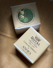 Carregar imagem no visualizador da galeria, Image 05: Monoï Royal Bar Soaps Savon Creme De Tamanu By Anoea Bora Bora
