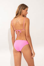 Carregar imagem no visualizador da galeria, Model Back: Rio De Sol Bas Bottom Crespinho-Rosa Essential-Comfy
