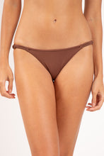 Carregar imagem no visualizador da galeria, Gallery: Rio De Sol Bas Bottom Sand-Cappuccino Cheeky-Aya
