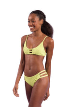 Carregar imagem no visualizador da galeria, Image 04: Rio De Sol Haut Top Bora-Citrus Bra-Trio

