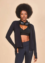 Carregar imagem no visualizador da galeria, Gallery: Uv Line T-Shirt Jacket Fem New Fit Black Upf50+
