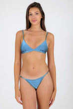 Carregar imagem no visualizador da galeria, Model Front: Rio De Sol Ensemble Set Shimmer-Baltic-Sea Tri-Fixo California
