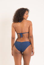 Carregar imagem no visualizador da galeria, Model Back: Rio De Sol Bas Bottom Navy Mel-Comfy
