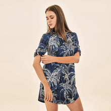 Carregar imagem no visualizador da galeria, Image 02: Uv Line Chemise Shirtdress Coqueiros Marinho Upf50+
